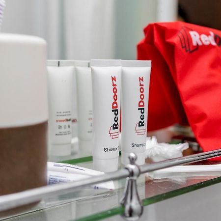 شقة Reddoorz Premium @ Smdc Fairview كويزون سيتي المظهر الخارجي الصورة